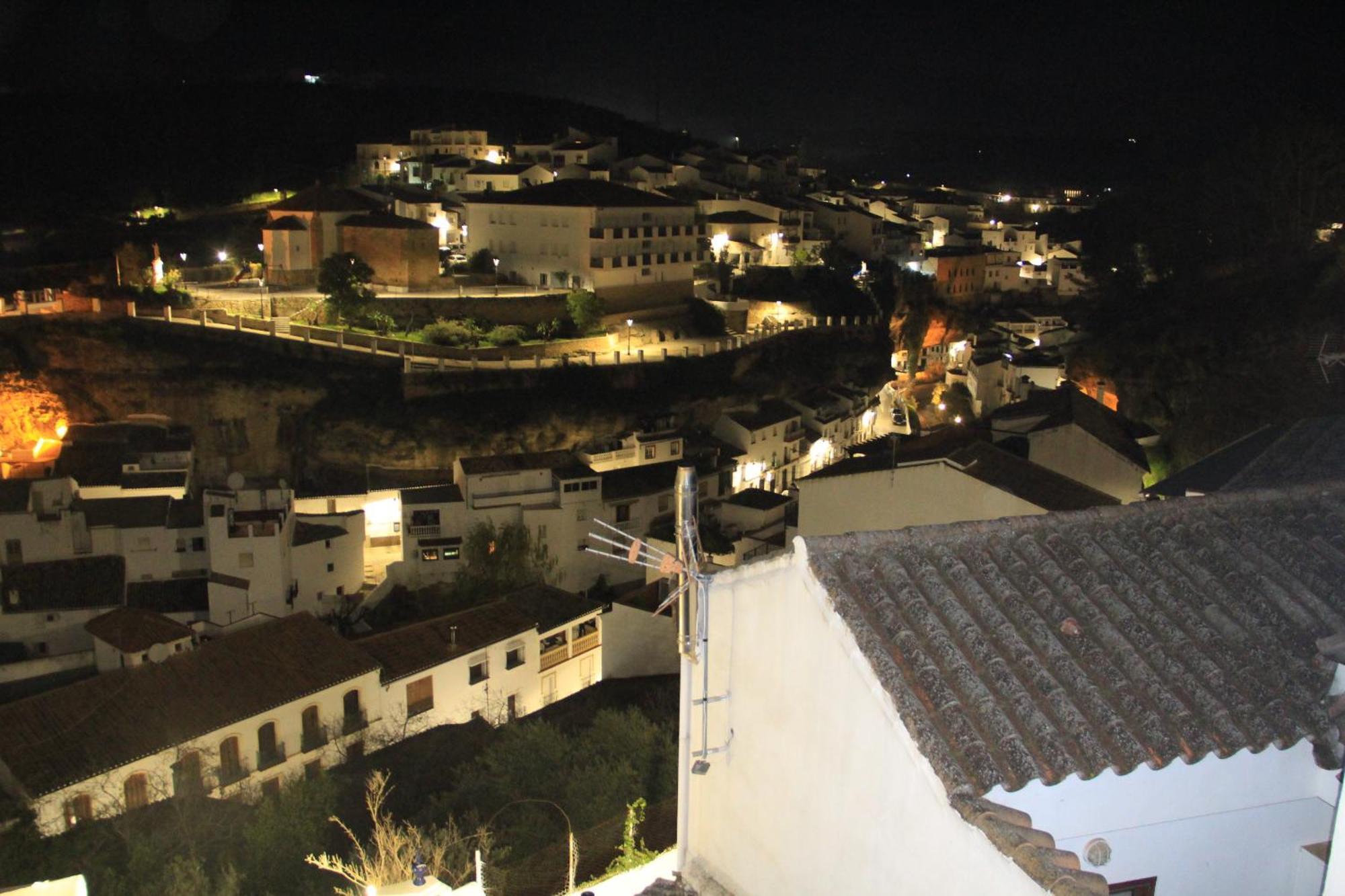 Atico De La Miel Apartment Setenil De Las Bodegas Luaran gambar
